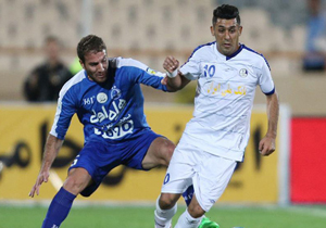 زهیوی در دوراهی استقلال و پرسپولیس؟!