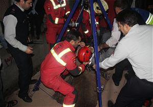 جراحت شدید مرد 42 ساله بر اثر سقوط به درون چاه 6 متری