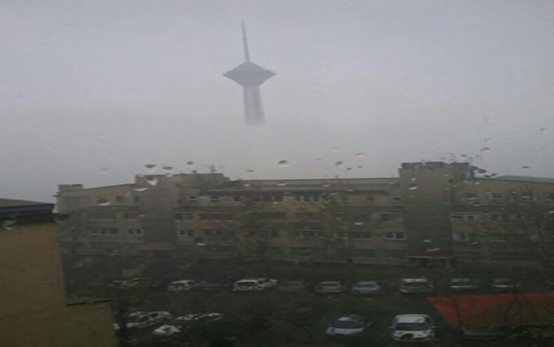 تهران در مه غلیظ فرو رفت+تصاویر
