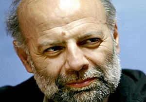 راهپیمایی 9 دی را باید مهم و گرامی بداریم