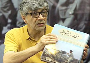 گفتگو با عکاس دوران جنگ/ دوستانم شهید می شدند و غصه می خوردم