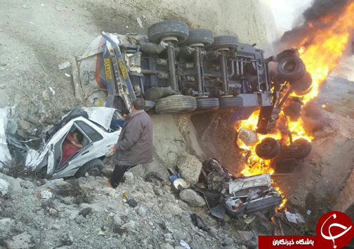 حادثه خونین در محور کازرون &ndash; بوشهر/انحراف به چپ علت سقوط تریلی
