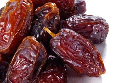 مصرف خرما فرزند شما را قد بلند می کند