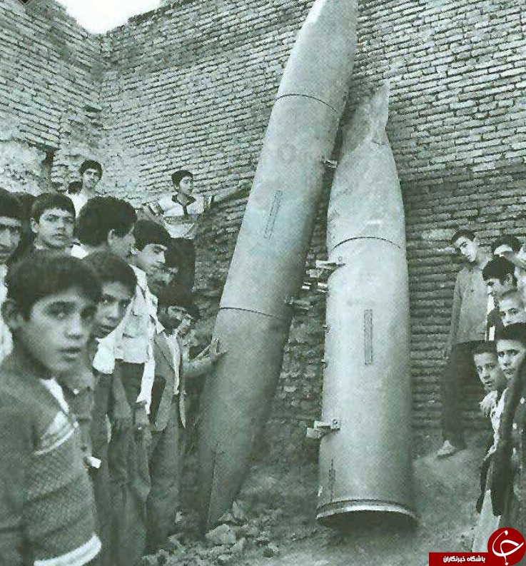 طهـران ١٣١٠/یک باغ وحش انسانی در اروپا/ زندگی سیاه پوستان /ترافیک سنگین /يك روز زمستانى، سال٥٠ خورشيدى /موشک 6 متری در کوچه 9 متری/