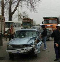 یک کشته در تصادف موتورسیکلت و وانت مزدا در علی آبادکتول