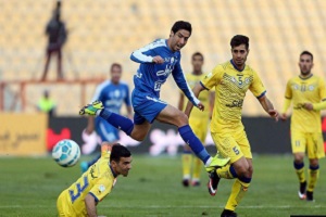 بررسی نکات داوری بازی نفت تهران - استقلال+فیلم