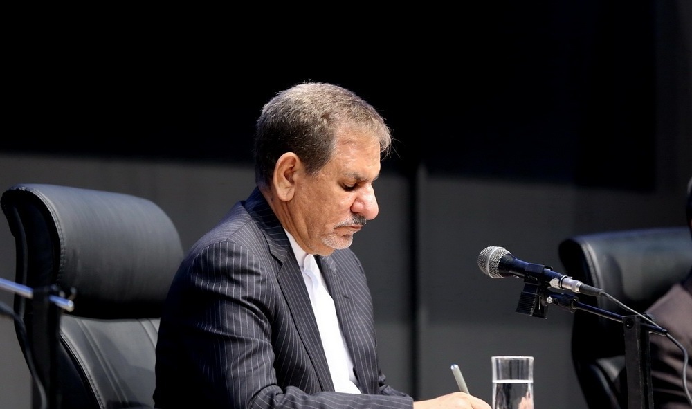جهانگيرى درگذشت والده همسر رييس سازمان ادارى و استخدامى را تسلیت گفت