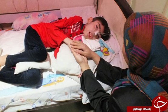 پسری که تنها با صدای مادرش چشم باز می&zwnj;کند!