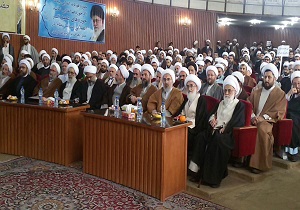 بصیرت افزایی لازمه تداوم  انقلاب اسلامی