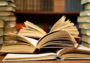 دوکتاب به زبان کردی در شهرستان سقز رونمایی شد