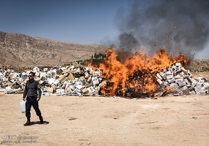 امحا ۴ تن مواد غذایی، بهداشتی و داروهای فاسد در شهرستان شوط