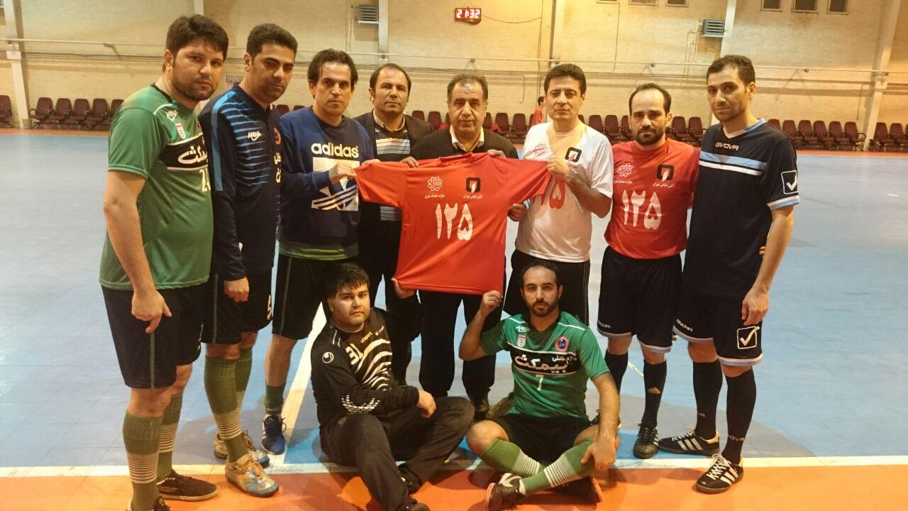 دیدار یادبود داوران فوتبال و خبرنگاران با پیراهن 125