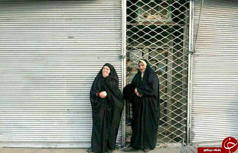 مادران چشم انتظار در اطراف ساختمان پلاسکو
