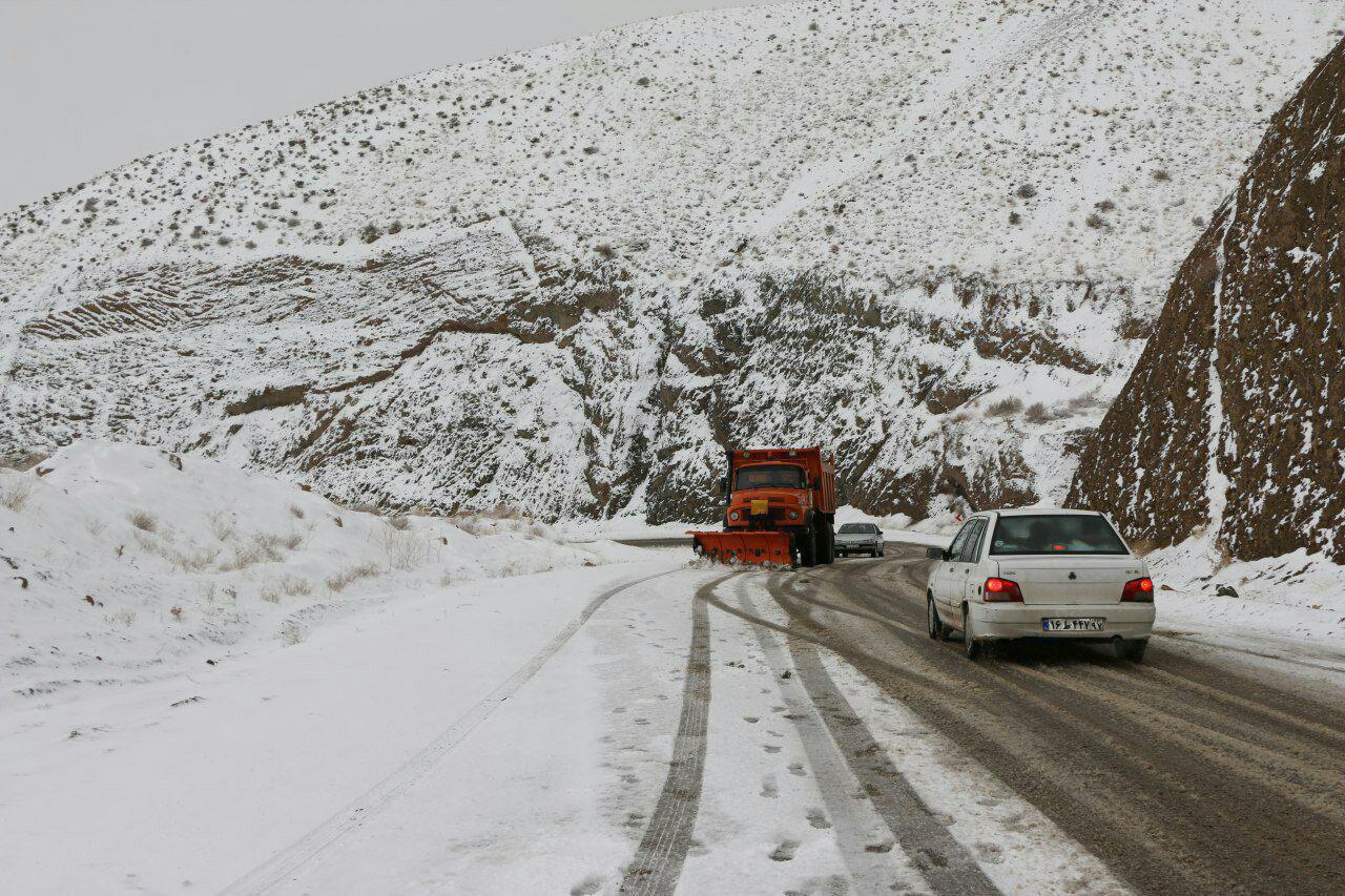 تلاش راهداران در قاب تصویر