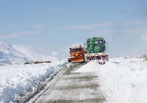 بازگشایی 60 درصد راههای روستایی آوج