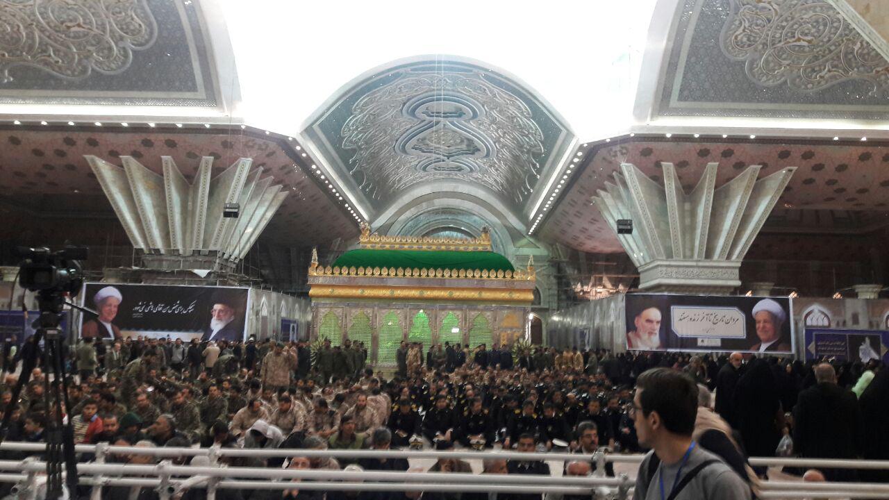 مراسم 38&zwnj;امین سالگرد ورود امام خمینی(ره) به میهن آغاز شد