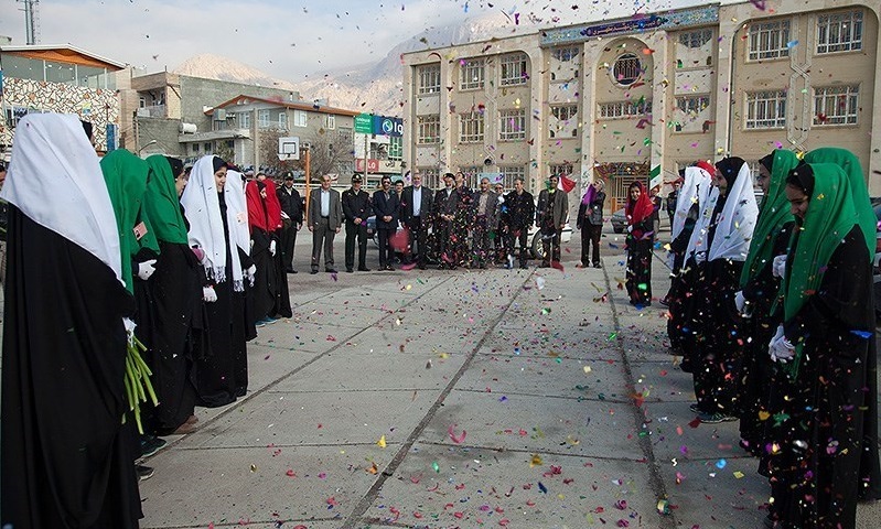 زنگ انقلاب در مدارس استان بوشهر نواخته شد