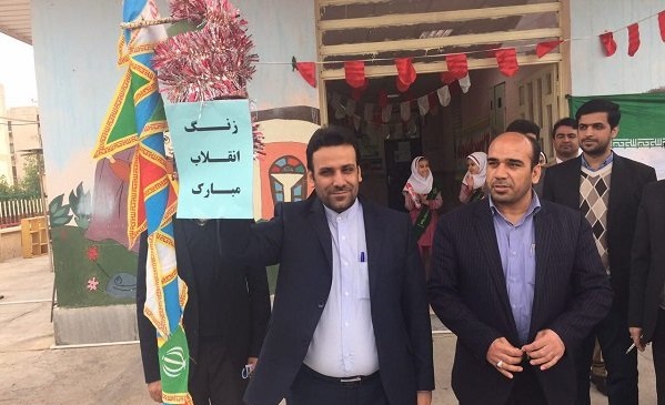 نواخته شدن زنگ اتقلاب در مدارس خارگ