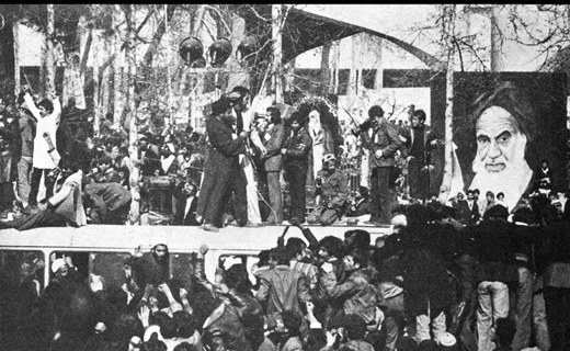 طنین&zwnj;هایی که خاطره ساز شد/نواختن زنگ انقلاب در سراسر کشور
