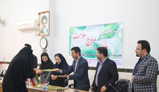 از مدارس مروج سلامت در گناوه تجلیل شد