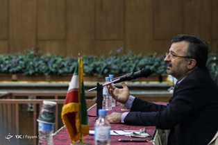 سلطانی فر: داورزنی سرپرست فدارسیون والیبال است/ قانون اجازه حمایت از استقلال و پرسپولیس را به ما نمی دهد