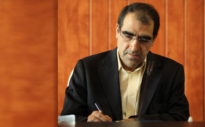 باید به دور از سیاست زدگی و منفعت&zwnj;طلبی بار دیگر به روزهای پیروزی انقلاب برگردیم
