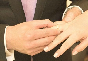فاصله سنی مناسب میان زن و شوهر چند سال است؟