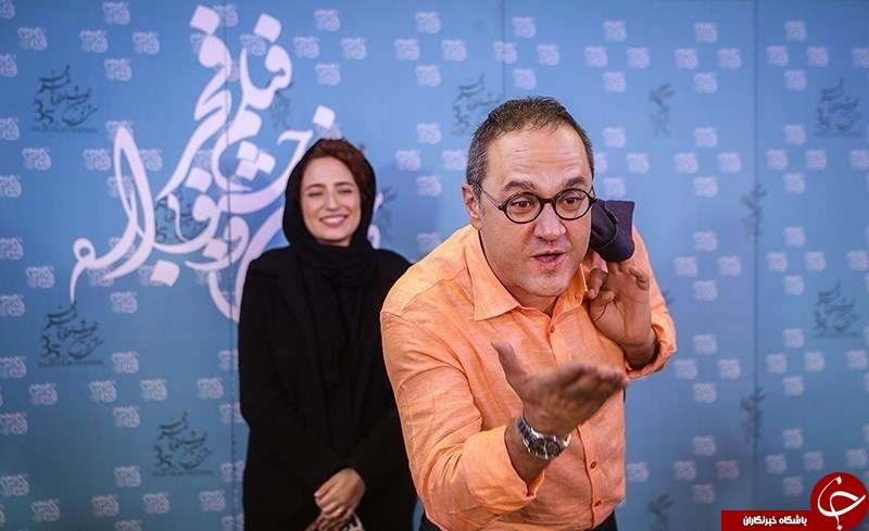 حرکت&zwnj;های عجیب رامبد جوان در یک نشست خبری+تصاویر