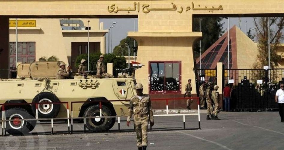 گذرگاه رفح به طور موقت باز شد