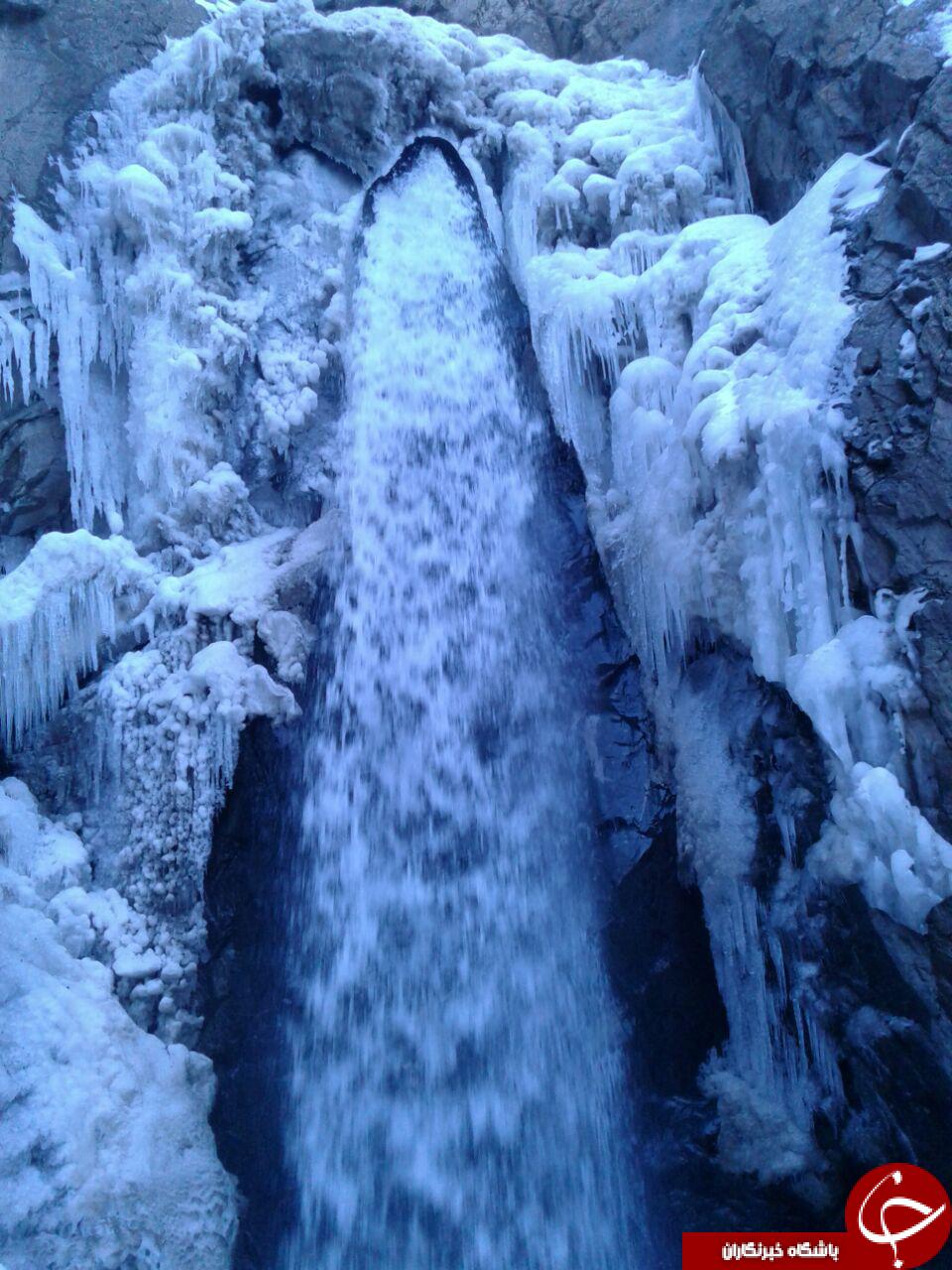 آبشار زیبای یخ زده در مشگین شهر + تصاویر