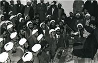 بررسی راهبری مبارزات مردمی علیه رژیم پهلوی