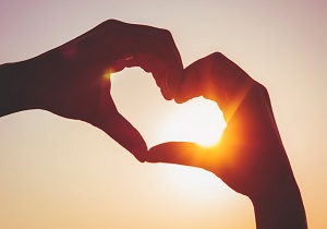 عشق حقیقی چه خصوصیاتی دارد؟