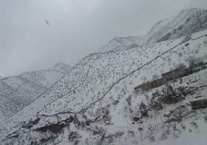 برف زمستانی در روستای &laquo;لایزنگان&raquo; + تصاویر