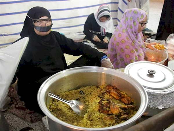 از ماهی برشته تا نان محلی