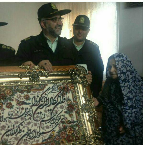 &zwj; رسيدگی به خانواده شهدا یک وظيفه دينی است