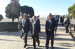 وزیر علوم وارد یزد شد