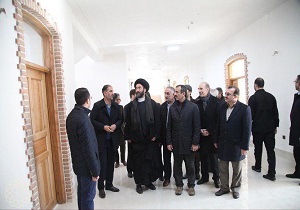 بازدید امام جمعه اردبیل از طرح بازآفرینی عمارت شهرداری اردبیل