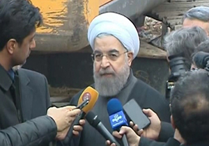روحانی در محل حادثه پلاسکو حاضر شد + فیلم