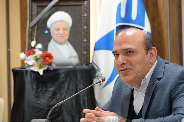 فعالیت ۳۳۲ عضو هیئت علمی در مراکز دانشگاه آزاد