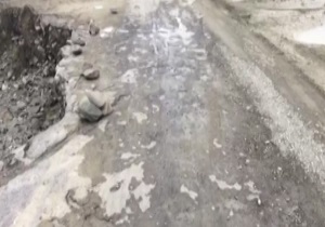وضعیت اسفبار جاده چاهان + فیلم