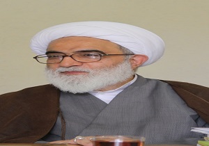 بستری شدن آیت الله شب زنده دار در بیمارستان قم