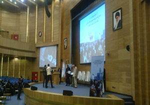 رونمایی از 10 عنوان کتاب با موضوع شهدای انقلاب مشهد