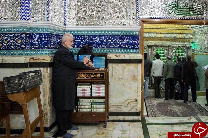 اهداء مهر تربت حرم امام حسین(ع) به حرم حضرت عبدالعظیم(ع)+عکس
