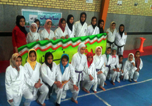 مسابقات کاراته بانوان در لردگان
