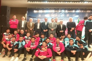 رویارویی رقیبان لیگ برتر فوتبال پیش از دربی 84+ تصاویر
