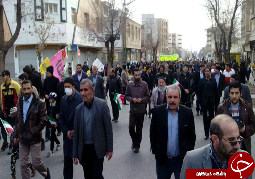 تصاویری از راهپیمایی یوم الله 22 بهمن در شهرکرد (1)