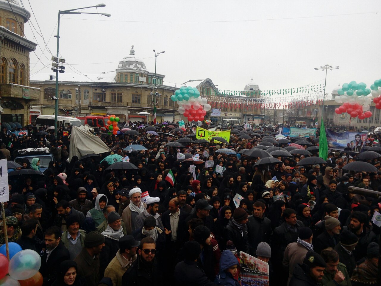 راهپیمایی 22 بهمن در همدان به روایت تصویر