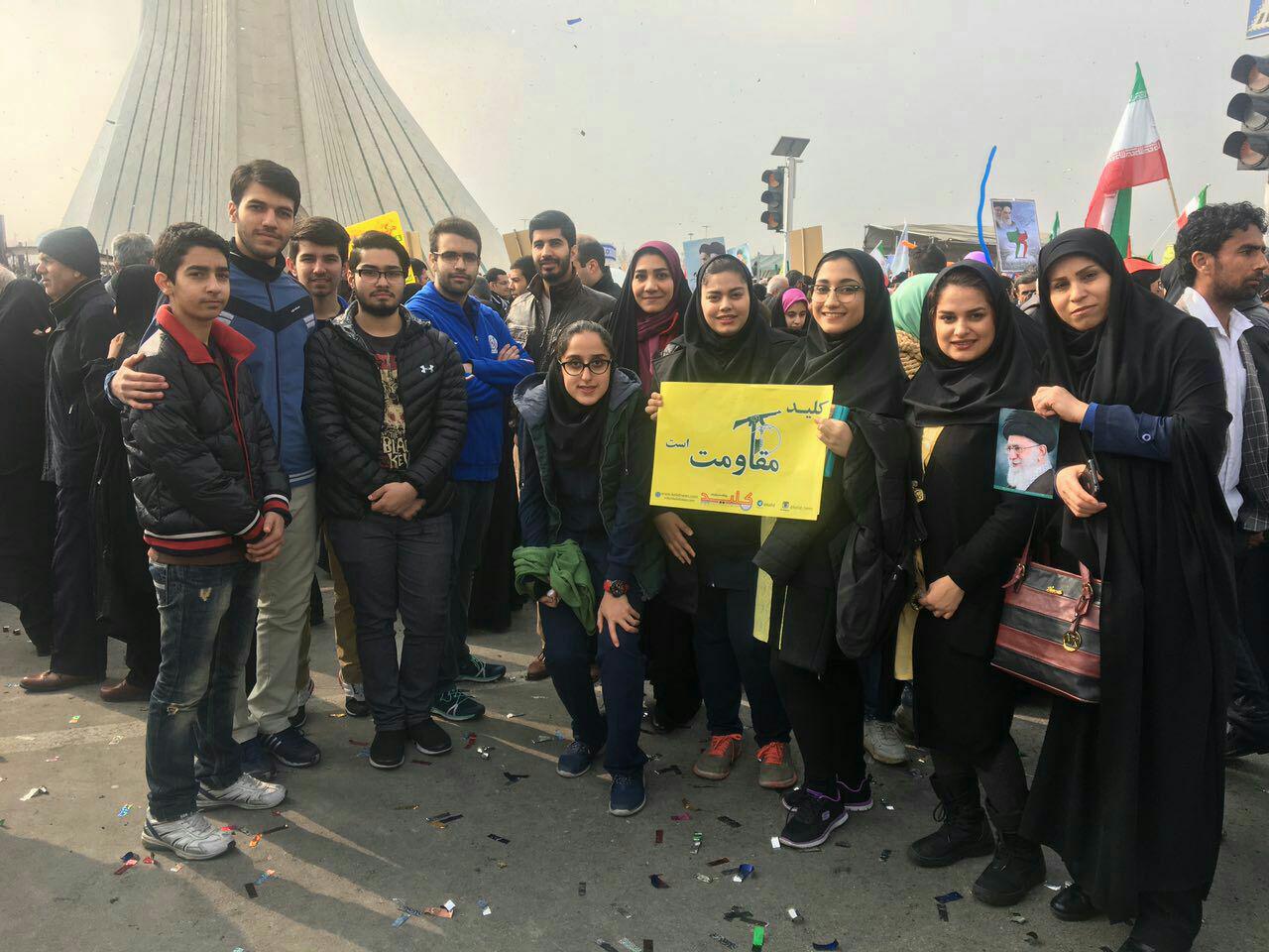 حضور مسئولان و قهرمانان ورزشی در مراسم راهپیمایی 22 بهمن