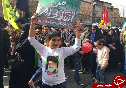 حضور نسل جوان انقلاب در راهپیمایی 22 بهمن