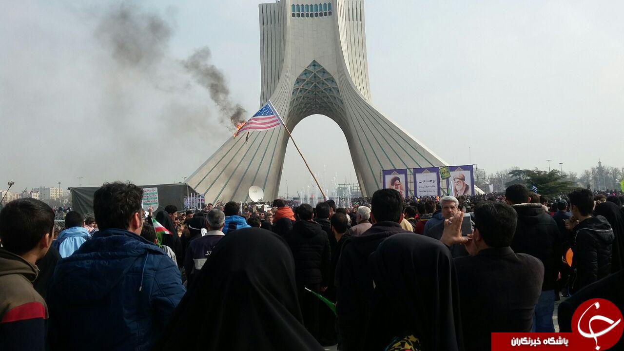 پاسخ تهدید آمریکایی&zwnj;ها در راهپیمایی 22 بهمن داده شد/ نمایش اقتدار ملی در خیابان آزادی + تصاویر